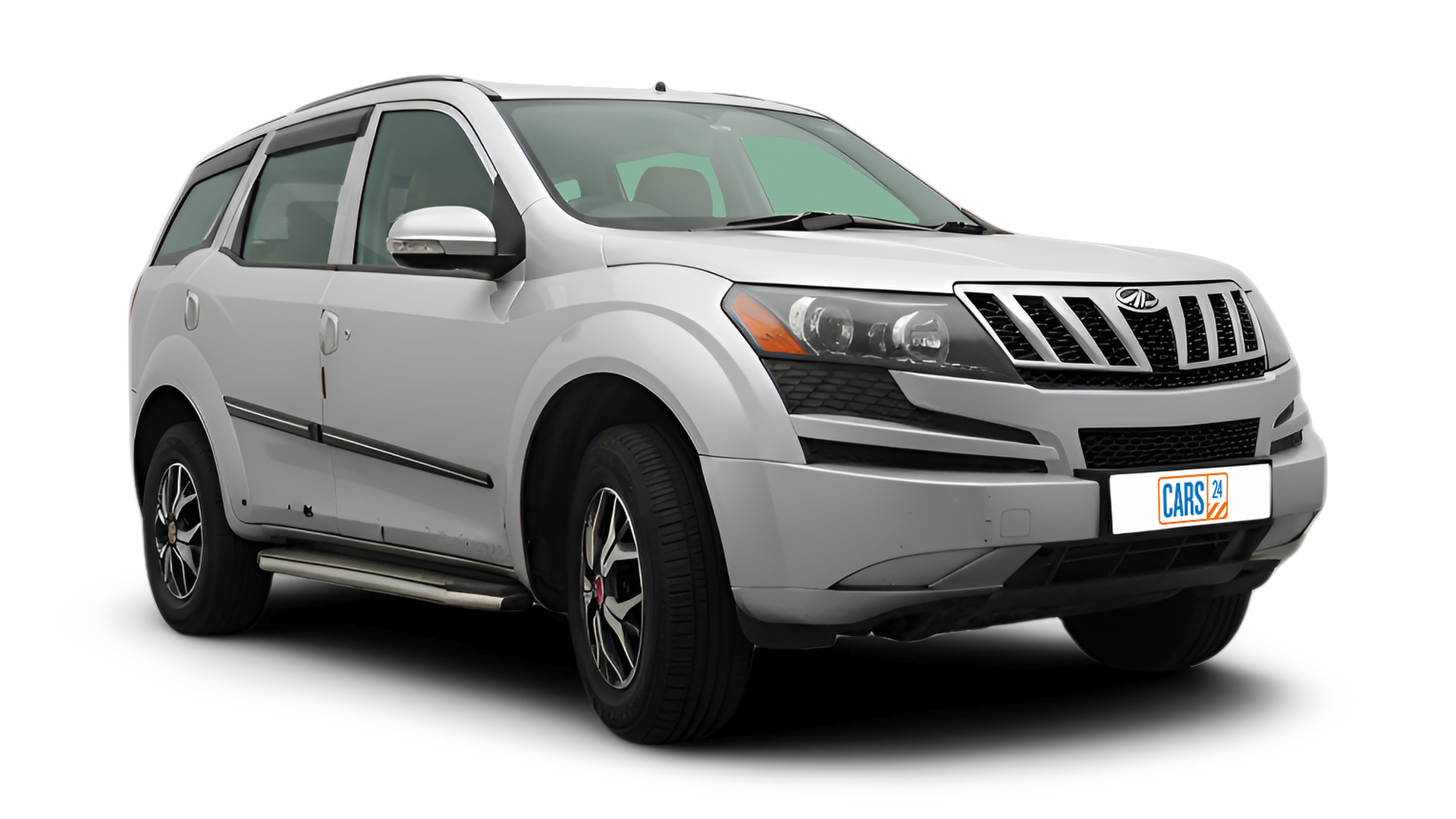 Mahindra XUV500-img